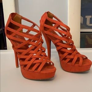 Peach/salmon heels - women’s 7